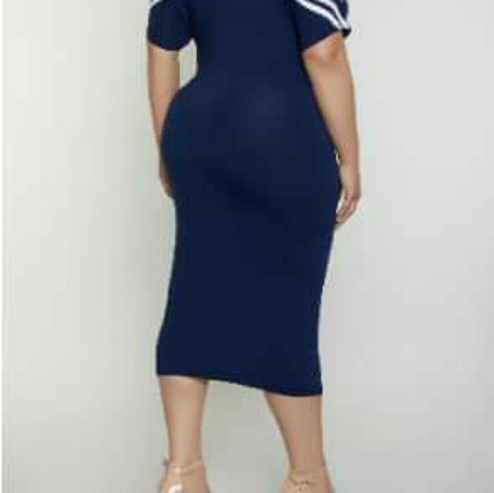 Dress - Picture 2 of 2